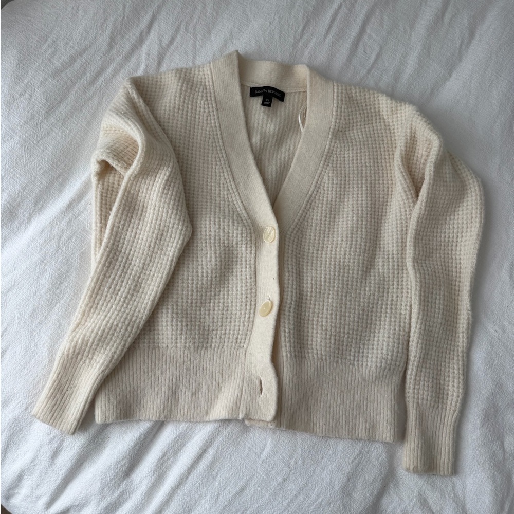 Banana Republic Cream Button-Up Cardigan